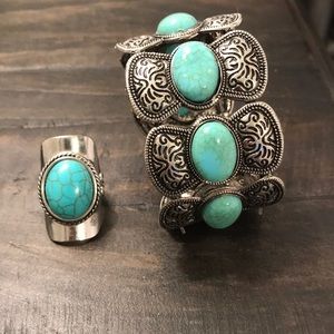 Beautiful Bracelet / Ring